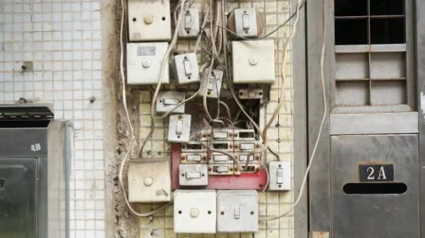 5 Things To Check About The Wiring And Electrical Appliances Before Buying A Home